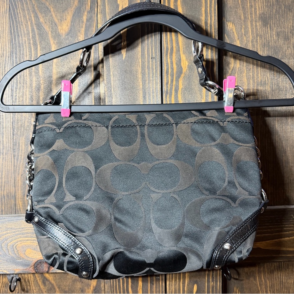 Vintage Coach Carly Black Shoulder Bag with Signature Pattern - Picture 3 of 13